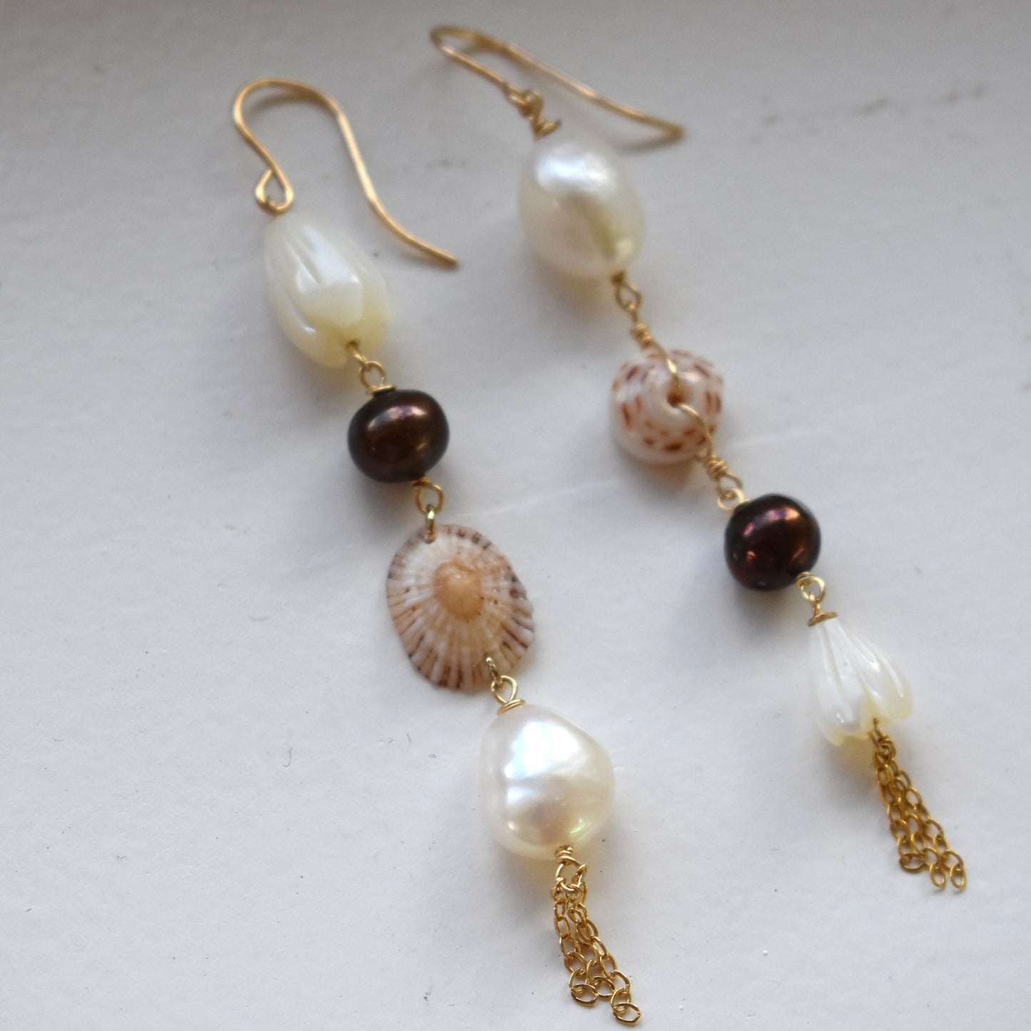 Asymmetrical Chocolate Pearl+Pīkake Earrings