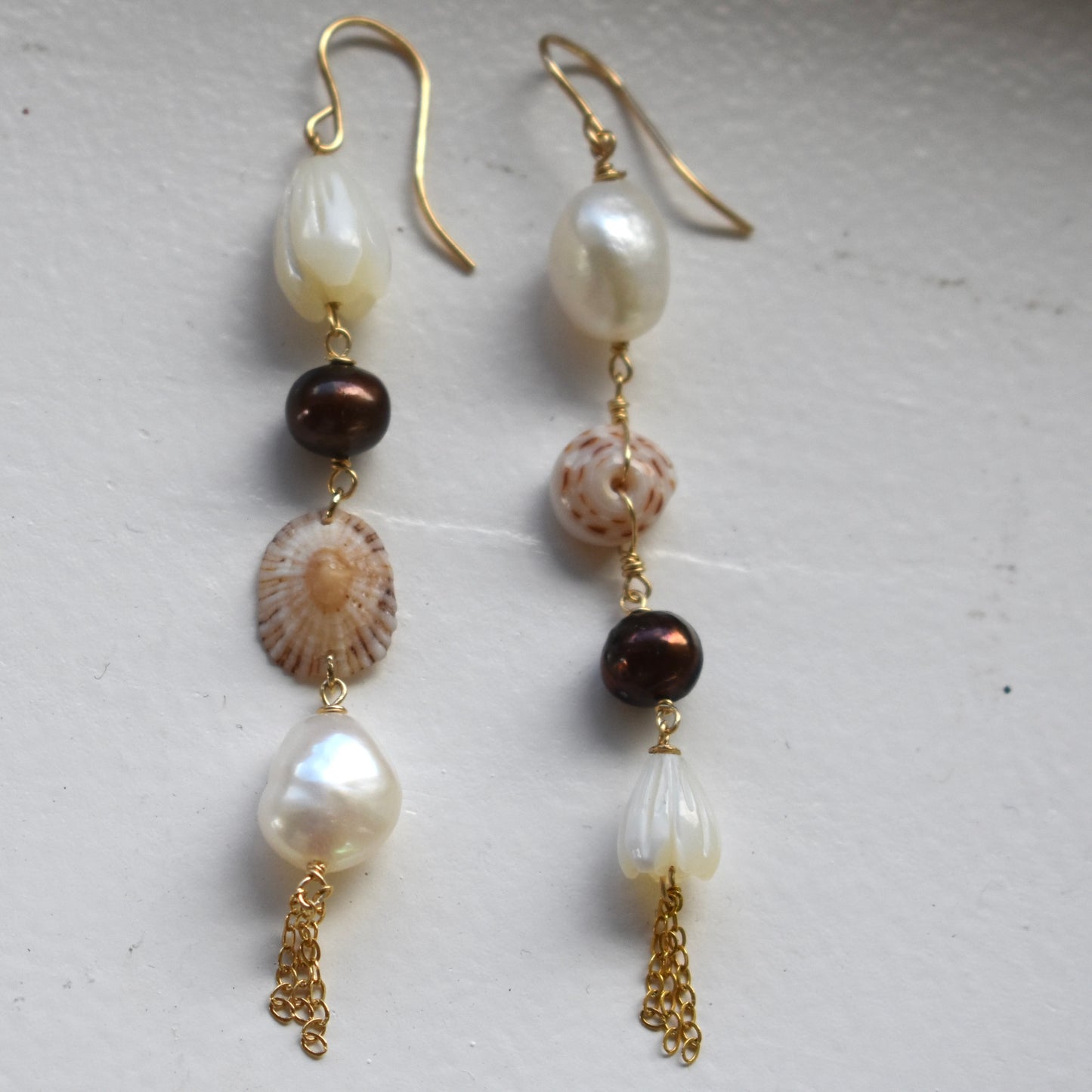Asymmetrical Chocolate Pearl+Pīkake Earrings