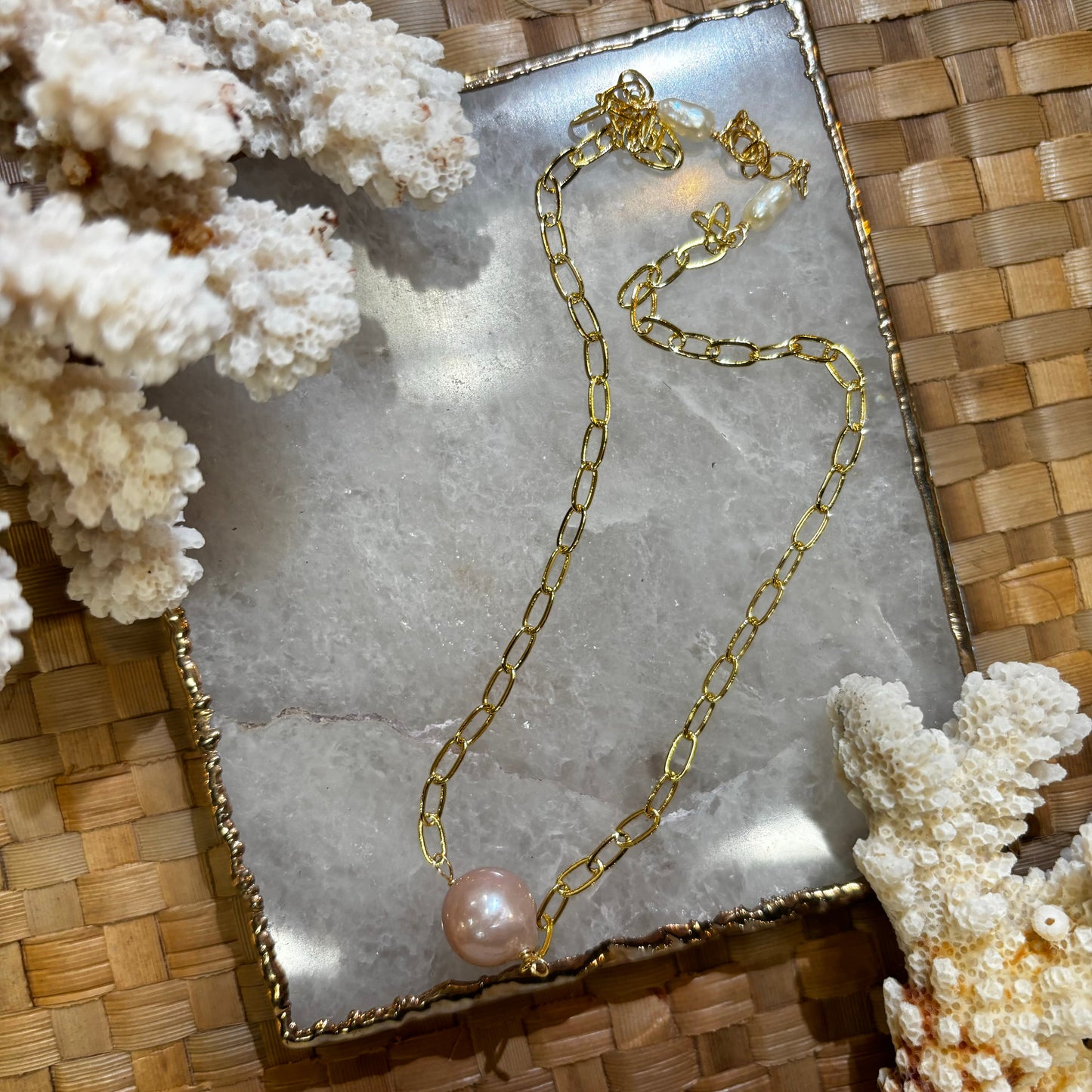 Rose Momi Chain Link Choker