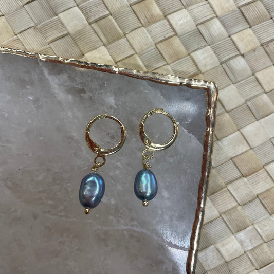 Peacock Pearl Huggies