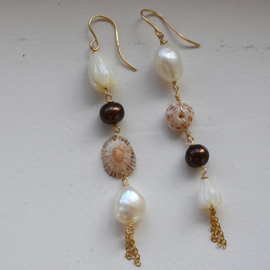Asymmetrical Chocolate Pearl+Pīkake Earrings